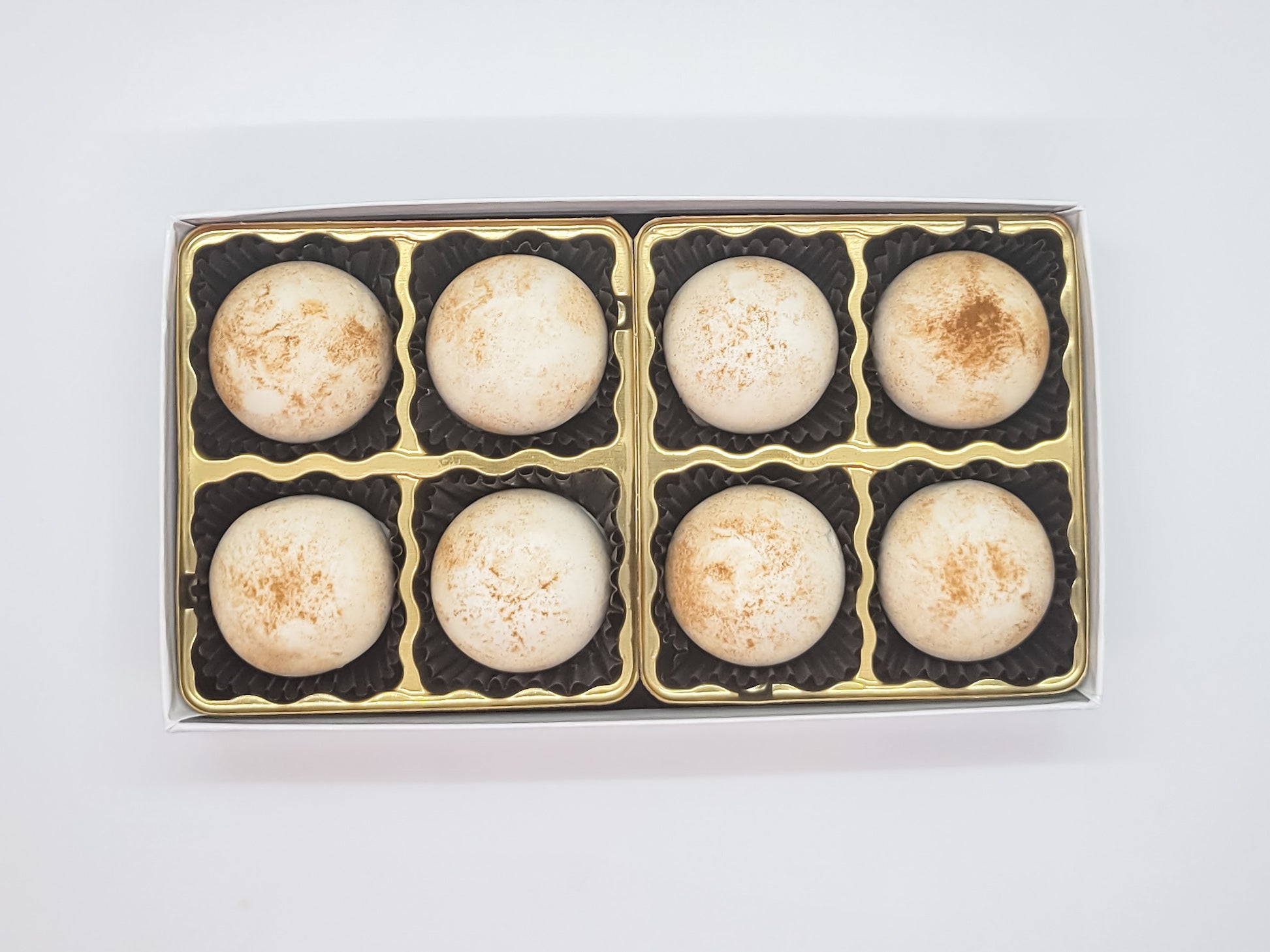 Cinnamon Roll Fudge Truffle